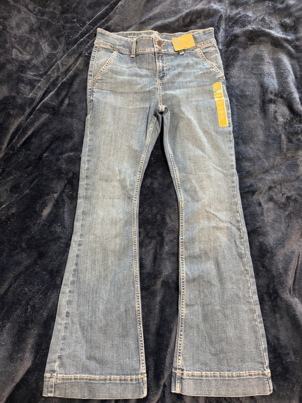 Classic Light Blue Wide-Leg Jeans with Flare Hem